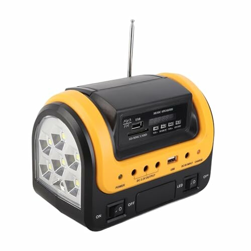 Radio portable avec lampe LED et antenne.